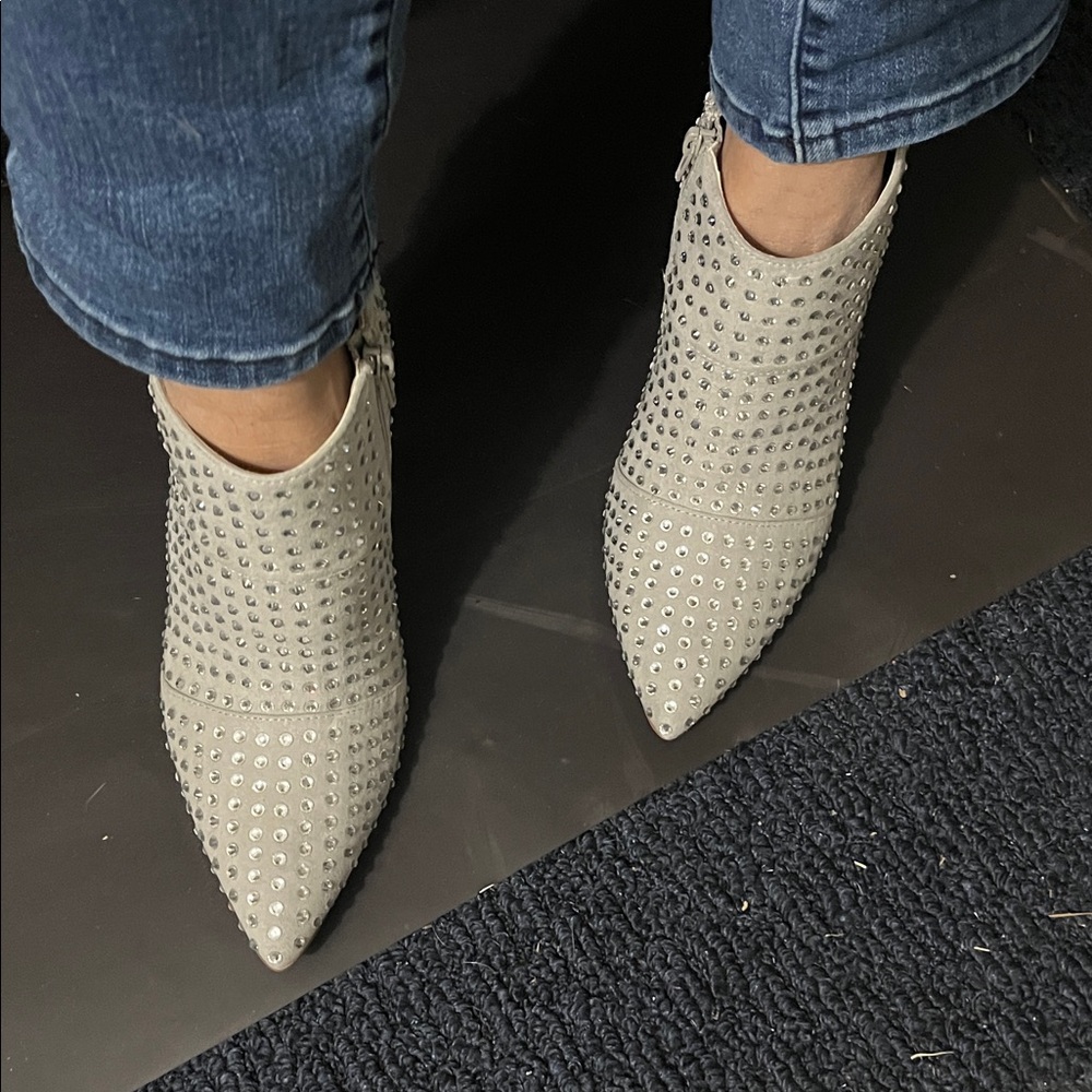 Steve Madden Elegant Silver Studded Ankle Boots